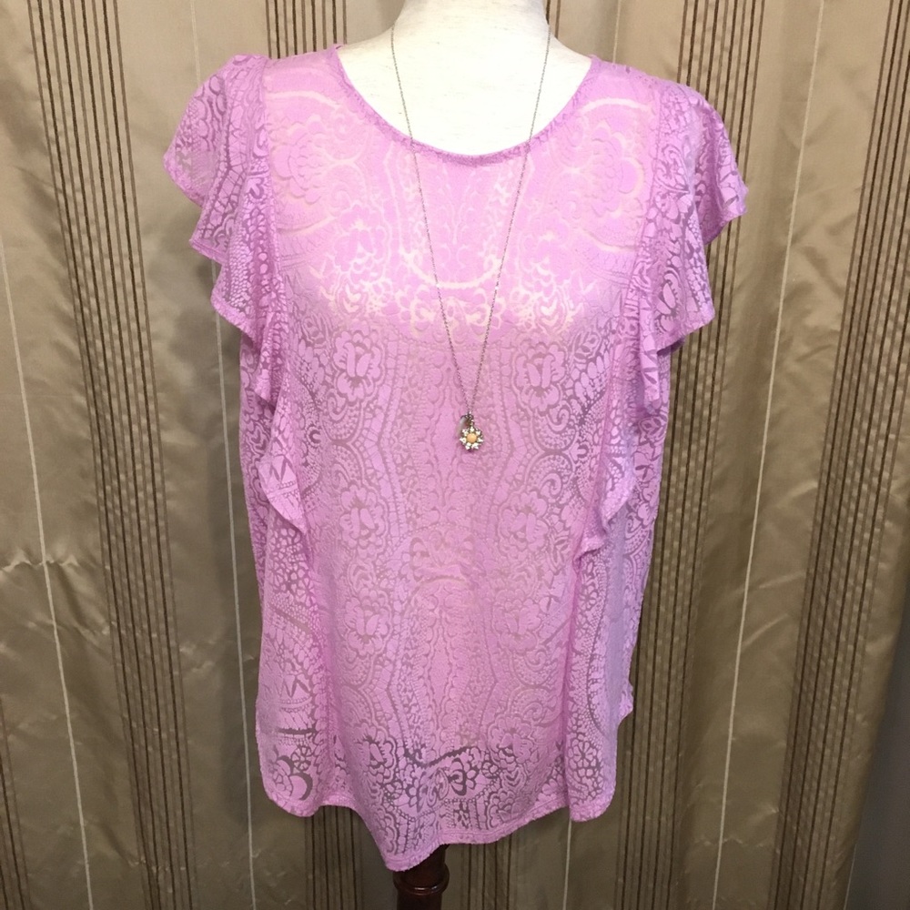Apt. 9 women’s top